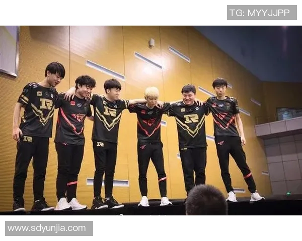 洲际赛分析:EDG团队意识与战术执行的深度剖析与反思 洲际赛分析:EDG团队意识与战术执行的深度剖析与反思